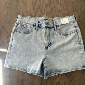 Women’s brand new J. Crew denim shorts.